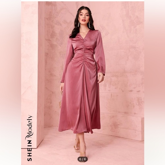 Never Worn Ruched Dress - Picture 4 of 5